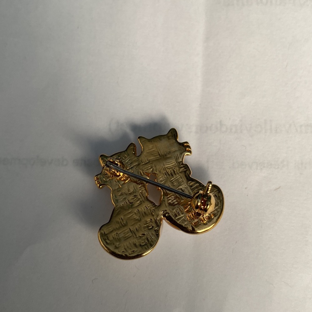 Brooch - Picture 2 of 3